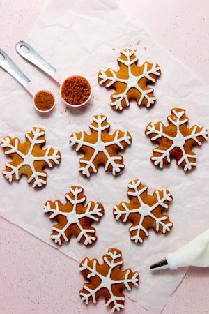 Open image in slideshow, Gingerbread Cookies

